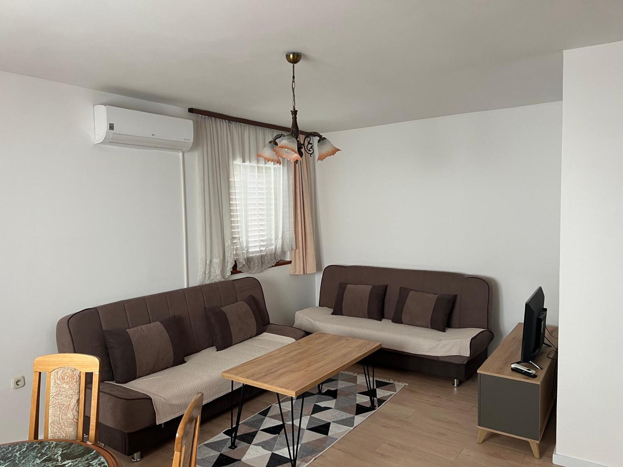 Cheap House Near The Center Of The City موستار المظهر الخارجي الصورة